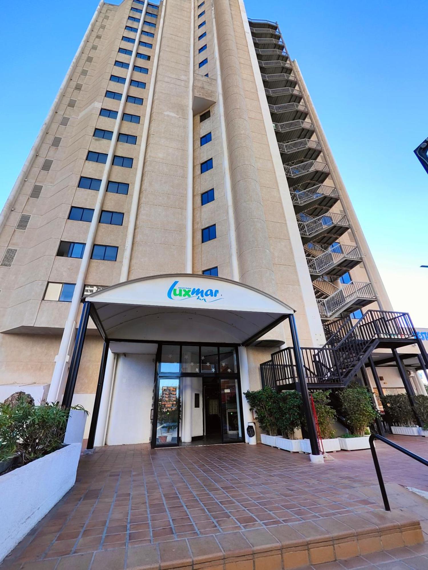 Playa Levante Lux Mar Бенидорм Екстериор снимка